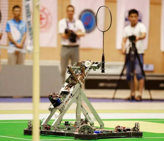 九游在线客服全向轮助阵全国大学生机器人赛-2.jpg